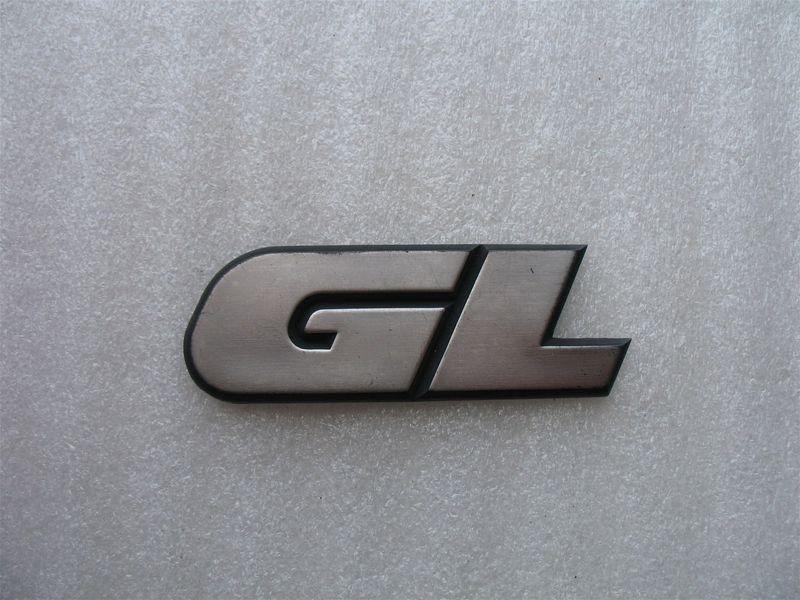 1997 vw jetta gl rear trunk lid emblem logo 97 used