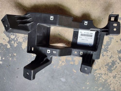 2020-2025 chrysler pacifica lt fog lamp bracket