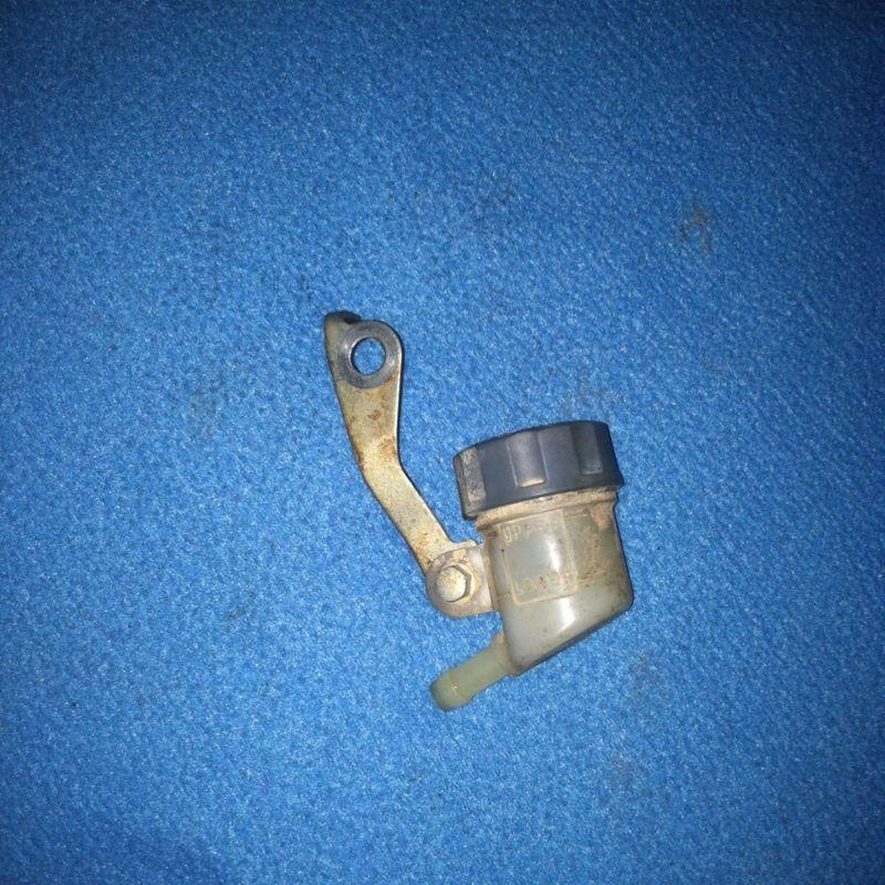 1998 honda brake fluid tank reservoir cr125r cr125 cr 125