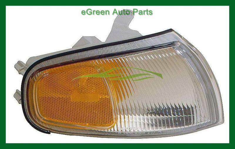 95-96 camry corner light lamp right passenger