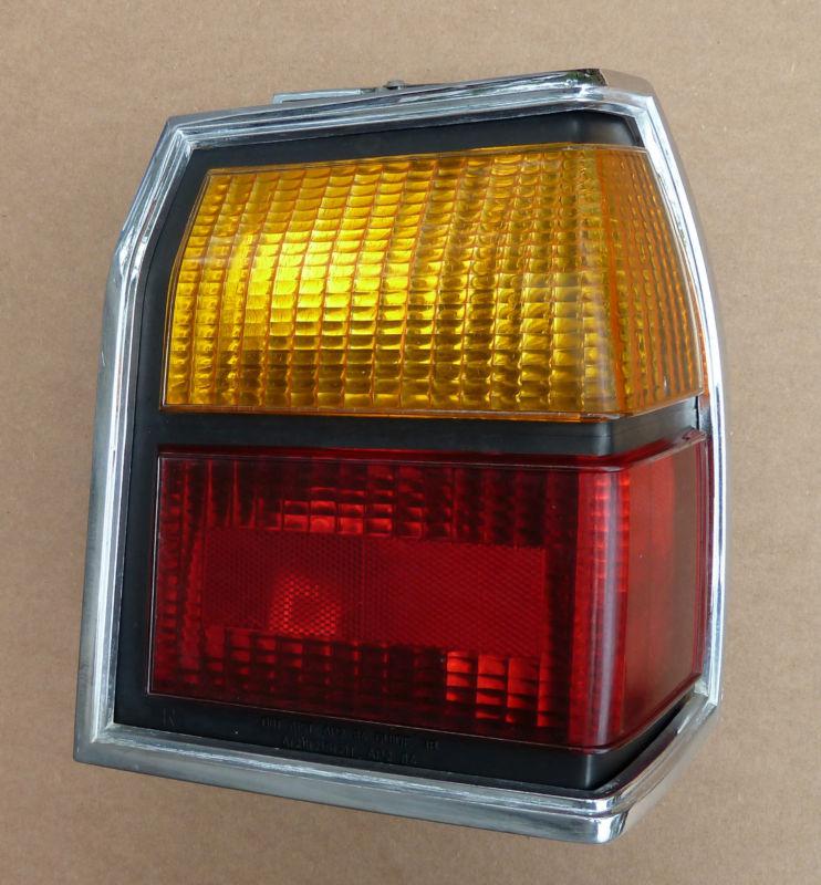 1984 84 1985 85 oldsmobile olds delta 88 tail light rh