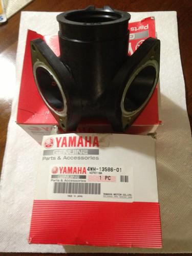 4wm-13586-01 oem yamaha roadstar intake boot/manifold