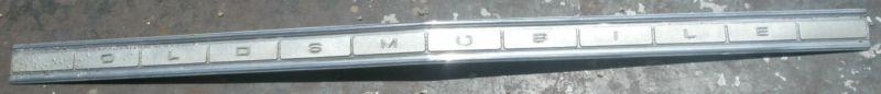 1966 66 oldsmobile cutlass rear trunk lid panel molding trim chrome olds oem