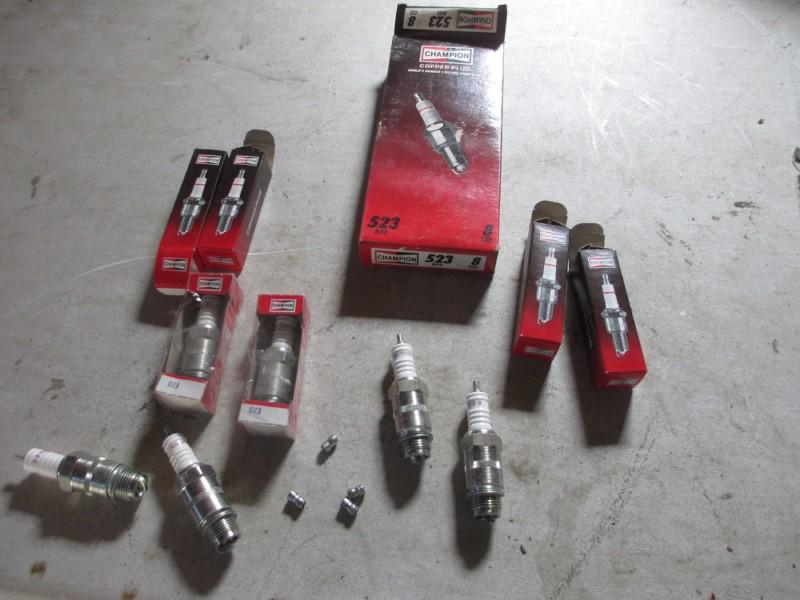 Vintage tractor champion spark plugs 523 / d23 nos new case deere allis ih parts