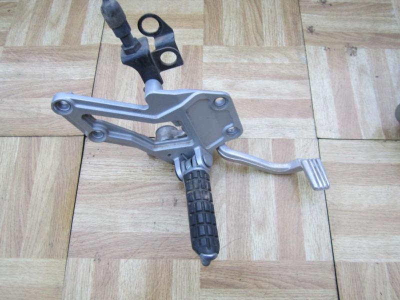 1990 kawasaki zx750 ninja zx 750 .. right front peg