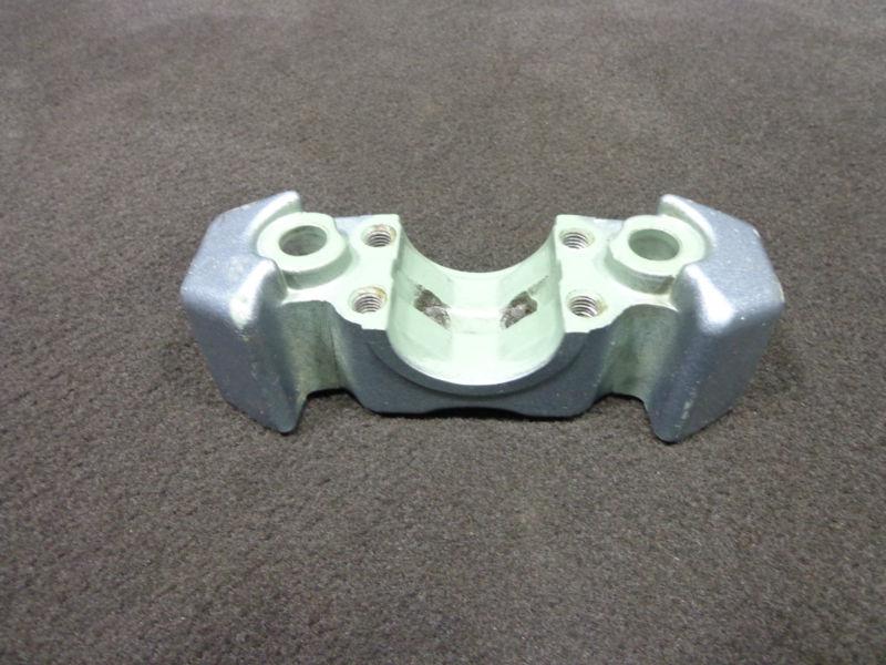 #676-44551-00-ek lower mount housing 1992-1993 40hp yamaha outboard boat ~414~