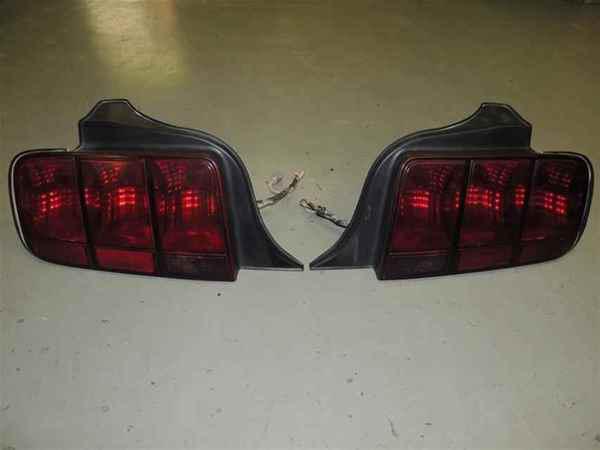 05 06 07 08 09 ford mustang smoked tail lights set oem