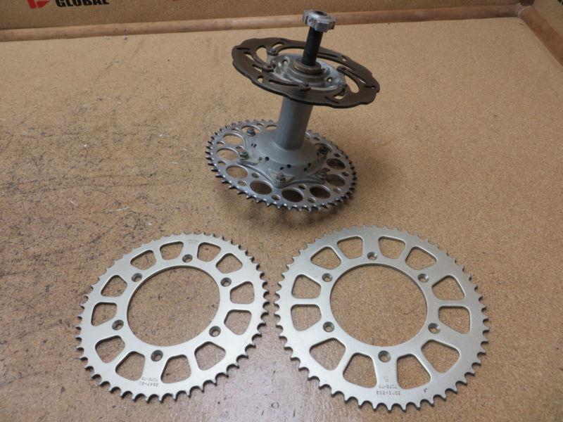 2002 02 ktm 250sx 250 sx rear hub rotor axle sprockets wheel