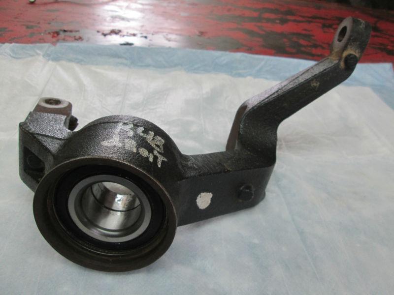 Can-am 800 outlander 2007 front spindle steering knuckle right