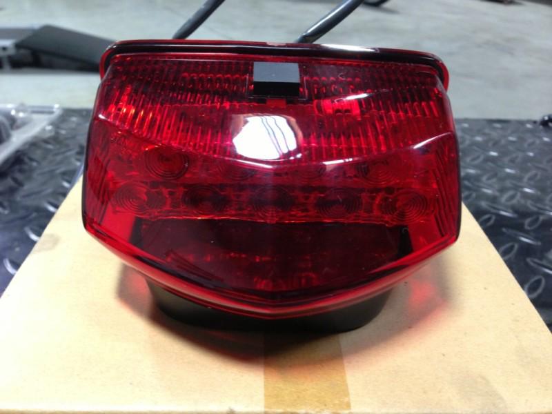 Honda cbr 600rr rear tail light fits 2010-2012-33701-mfj-305