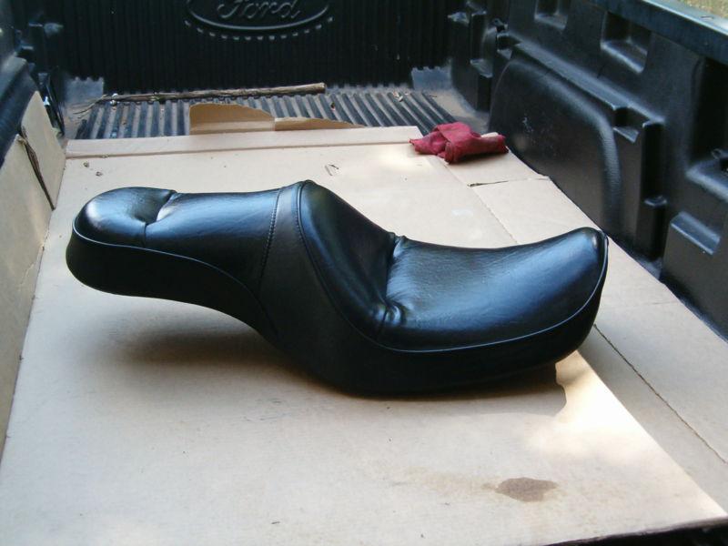 Harley dyna wide glide stock seat vgc