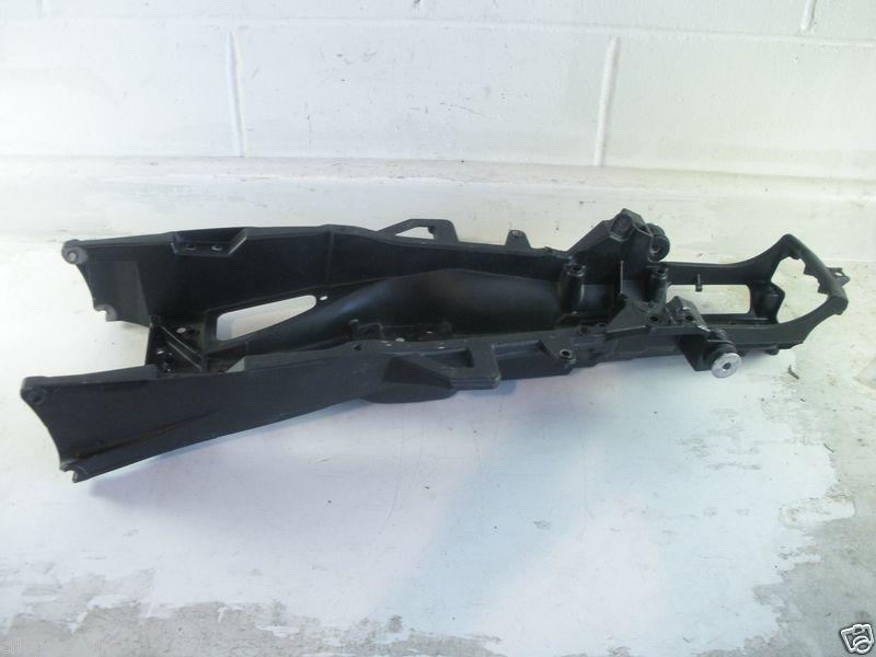 04 05 06 yamaha yzf r1 oem subframe sub frame damaged