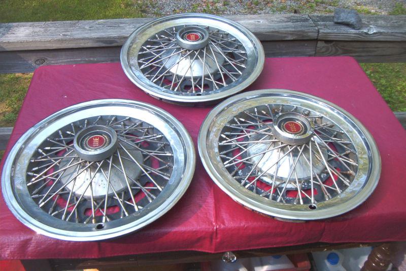 Oe 15 inch wire wheelcovers, 74-76 torino,77-79 cougar, 77-78 ford fullsize (3)