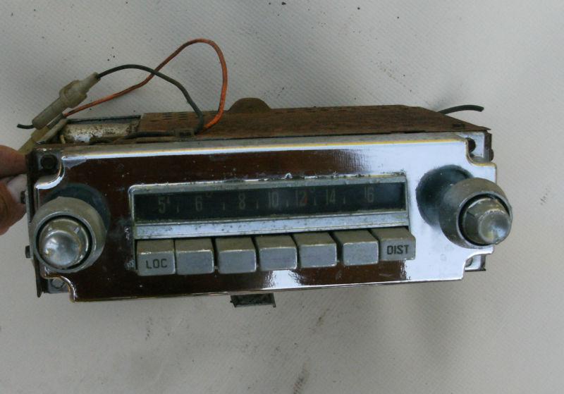 1958 chrysler imperial  7-button radio