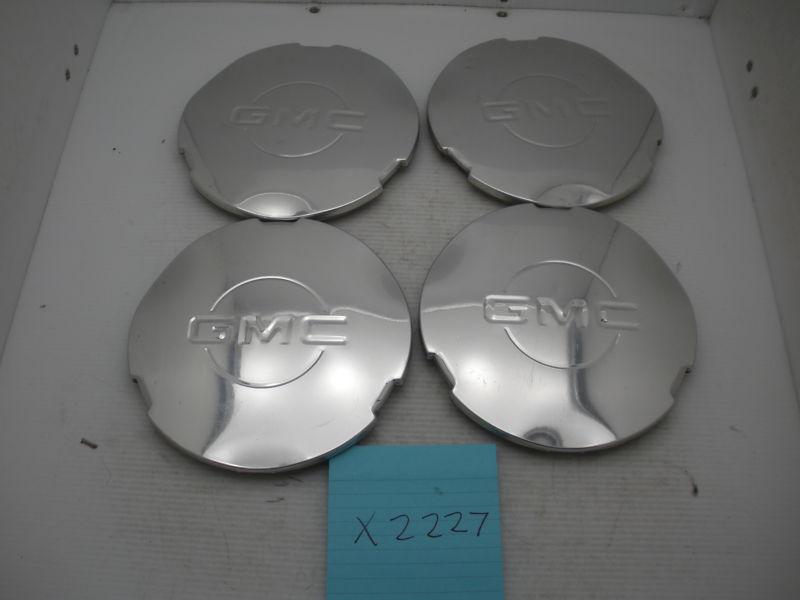 Lot of 4- 99 00 01 02 03 04 gmc sierra 9595217 wheel center caps hubcaps oem