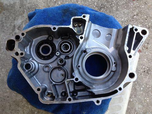 2006 kawasaki kx250f left engine case