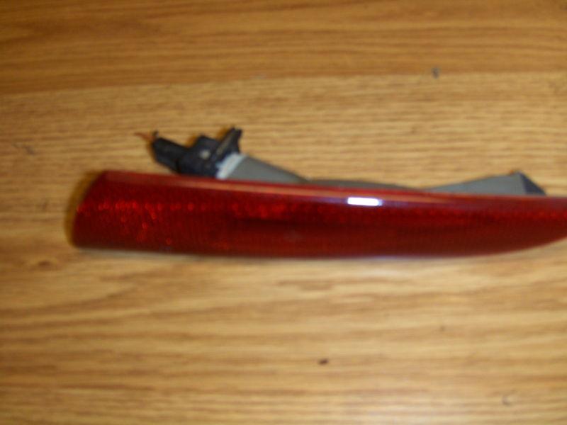 Jaguar x-type 2002-2006  rear passenger side marker lamp red 89023634 89023558