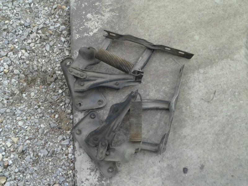 1973,1974,1975,1976,1977,1978 chevy truck hood hinges 