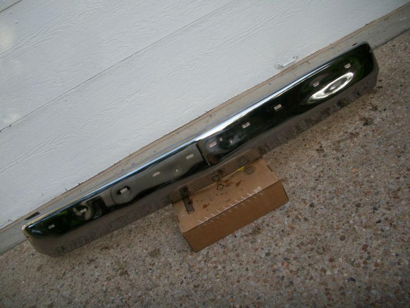 Chevy gmc silverado tahoe yukon 88 89 90 91 92 93 94 95 - 02 front chrome bumper