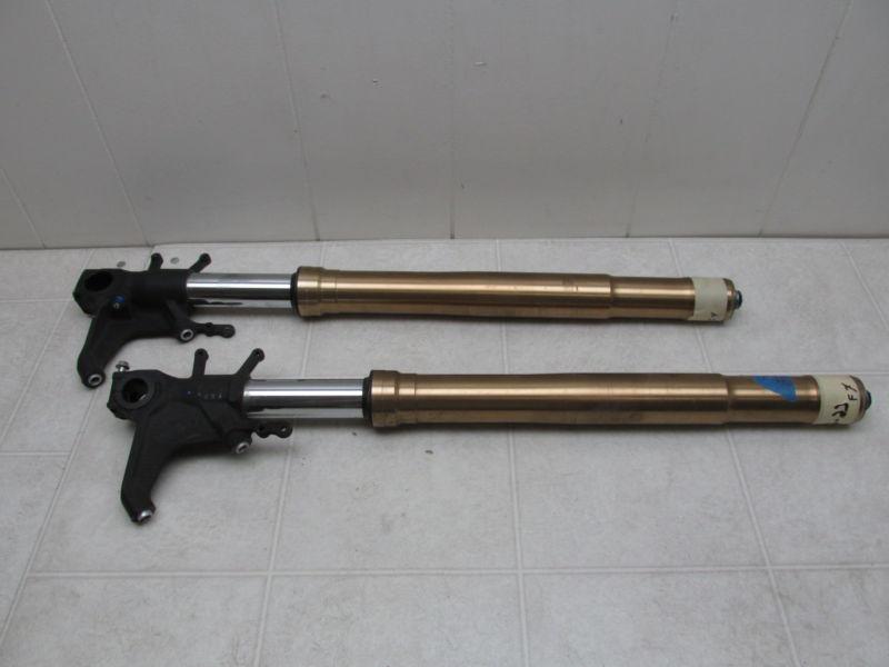 Suzuki gsxr750 gsxr 750 2006/07 front forks straight -  missing 3 axle bolts