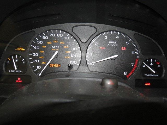 2002 saturn s series sedan 94564 miles speedometer instrument cluster gauges