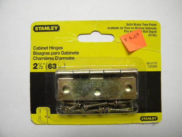 Vintage stanley 2-1/2 (63 mm) satin brass tone finish cabinet hinges