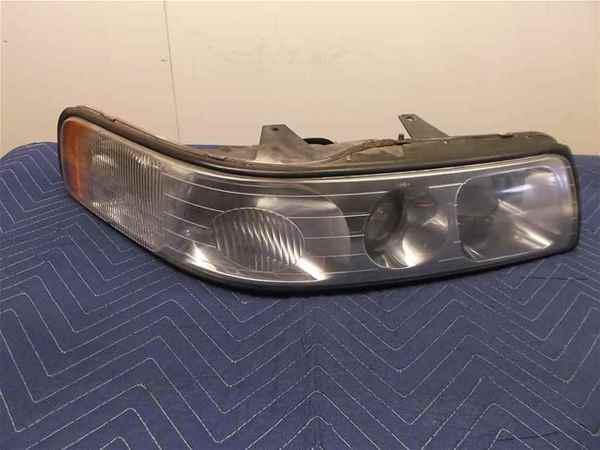 1999-2004 cadillac seville headlamp rh oem lkq