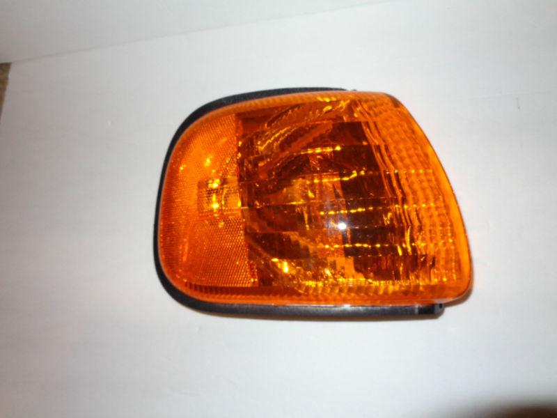 Dodge van 1998 - 2001 park signal lamp unit rh depo 333-1523r-us