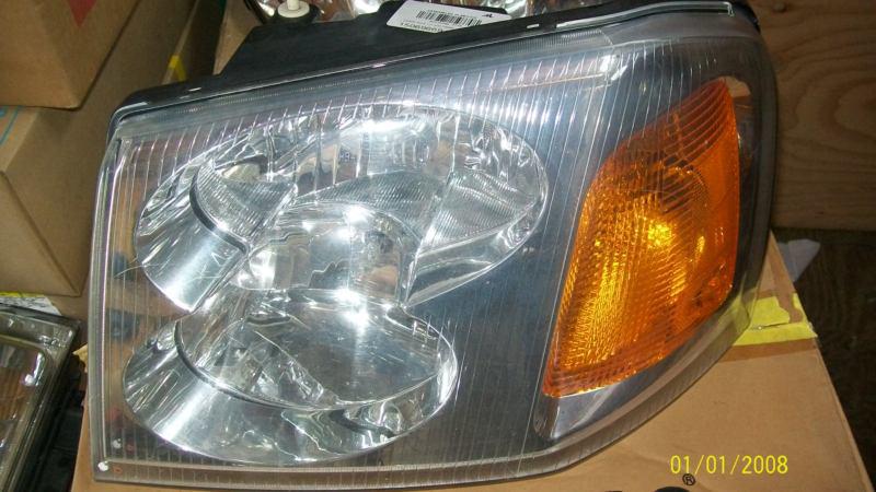 2002 2006 lh gmc envoy headlamp