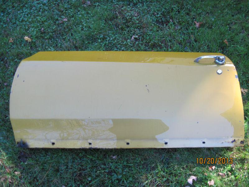 1970-72 chevy monte carlo drivers door