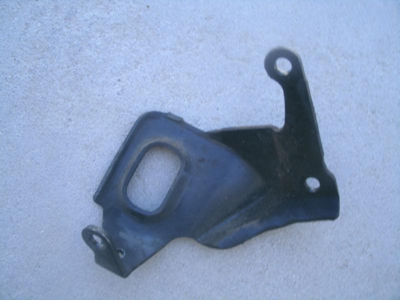 2000 camaro v6 3.8l ignition coil support bracket 