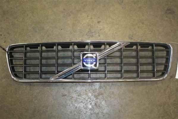 01 volvo 60 series upper grille oem lkq