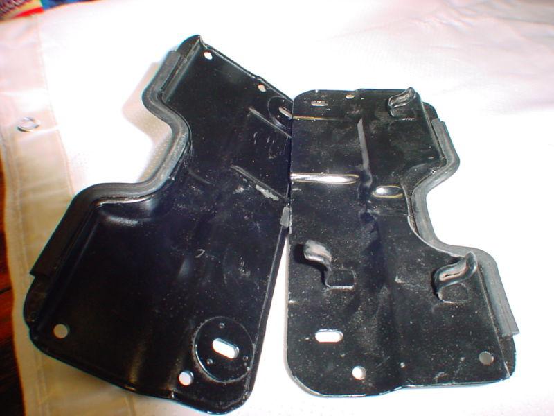 Honda vf700 f45 magna heatshields/plug holders