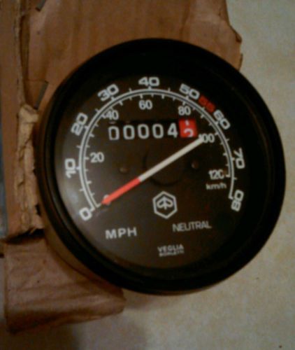 Piaggio speedometer new in box