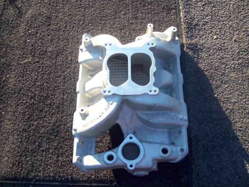 Elebrock performer rpm  pontiac  intake