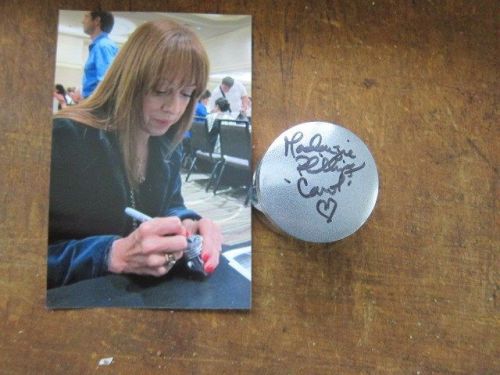 American graffiti signed piston head shifter by mackenzie phillips (carol)