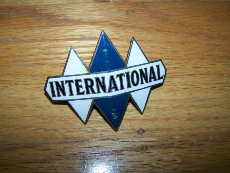 1934 international c-1 grill emblem 