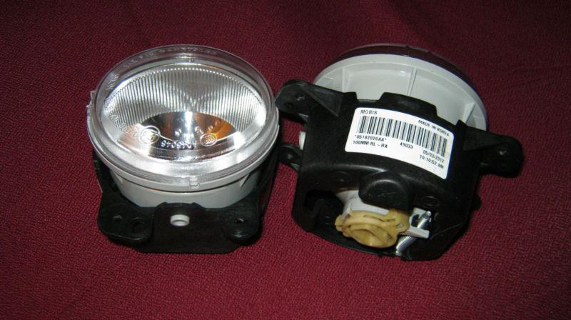 Mopar fog lamps (pair) #5182026aa fact. mopar new fit charger, jeep, journey