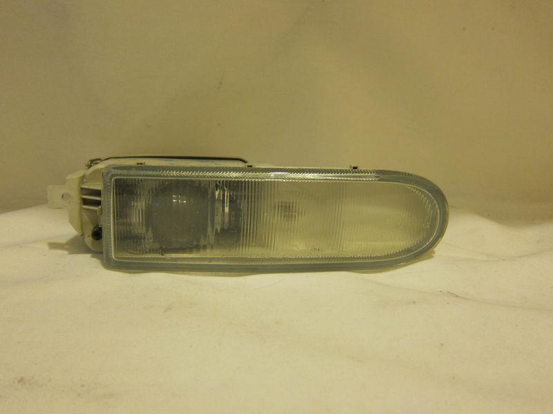 1995-1998 porsche 911 carrera used oem right (passenger) side fog light