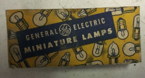 Vintage box of 10 nos ge auto hand spot light bulb pr16