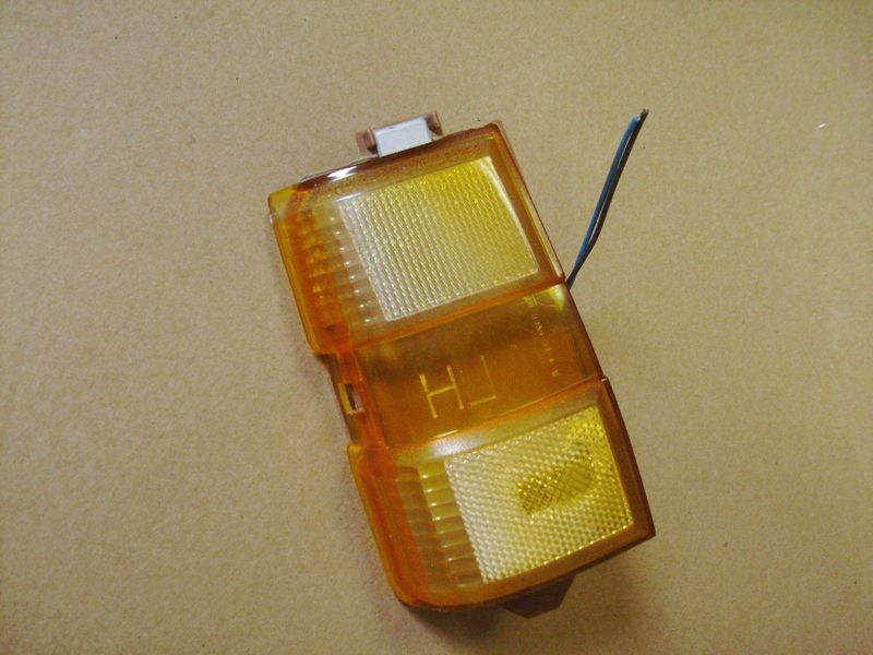 1979 1980 pontiac bonneville front side marker light 