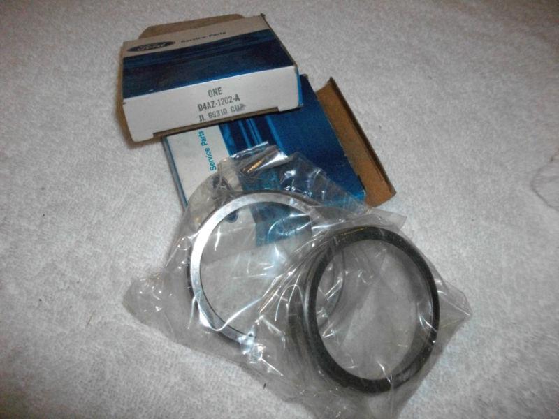 1974 74 ford nos bearing race pair  d4az-1202-a     jl69310