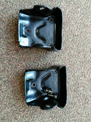 Chevrolet small block engine mounts