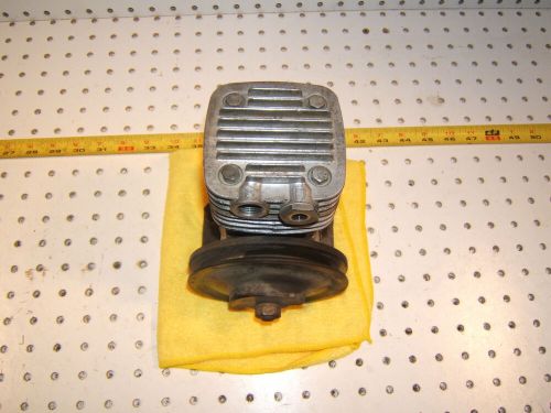 Mercedes w109 300sel 3.5 air suspension air 1 compressor &amp; pulley,r59519,r58543