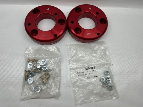 Rough country 2&#034; leveling kit for 2014-2024 ford f-150 | anodized red - 569red