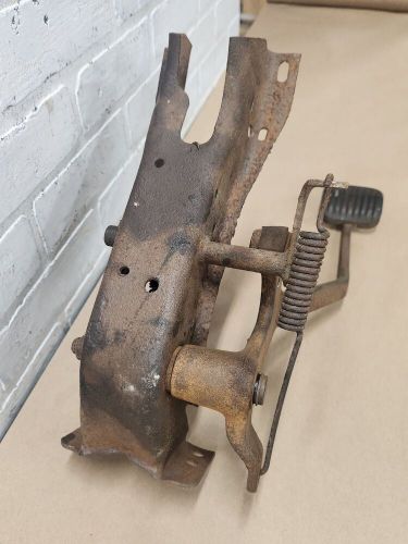 Jeep cj 1972-75 factory oem clutch brake pedal assembly -- cj5 cj6