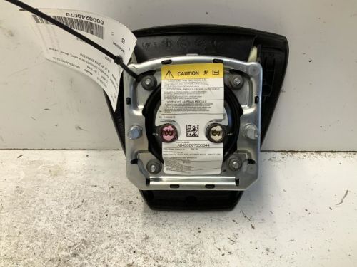 Driver left air bag driver wheel fits avalanche 1500 1146251