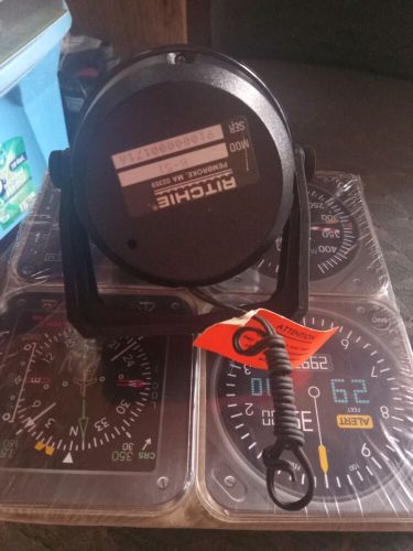 Ritchie marine compass model b-51 12v light and moving hood