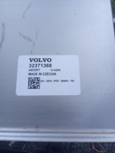 23 - 24 volvo xc90 (mhev) mild hybrid ev rear battery pack module genuine oem