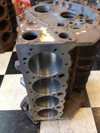 Small block chevy 350 block